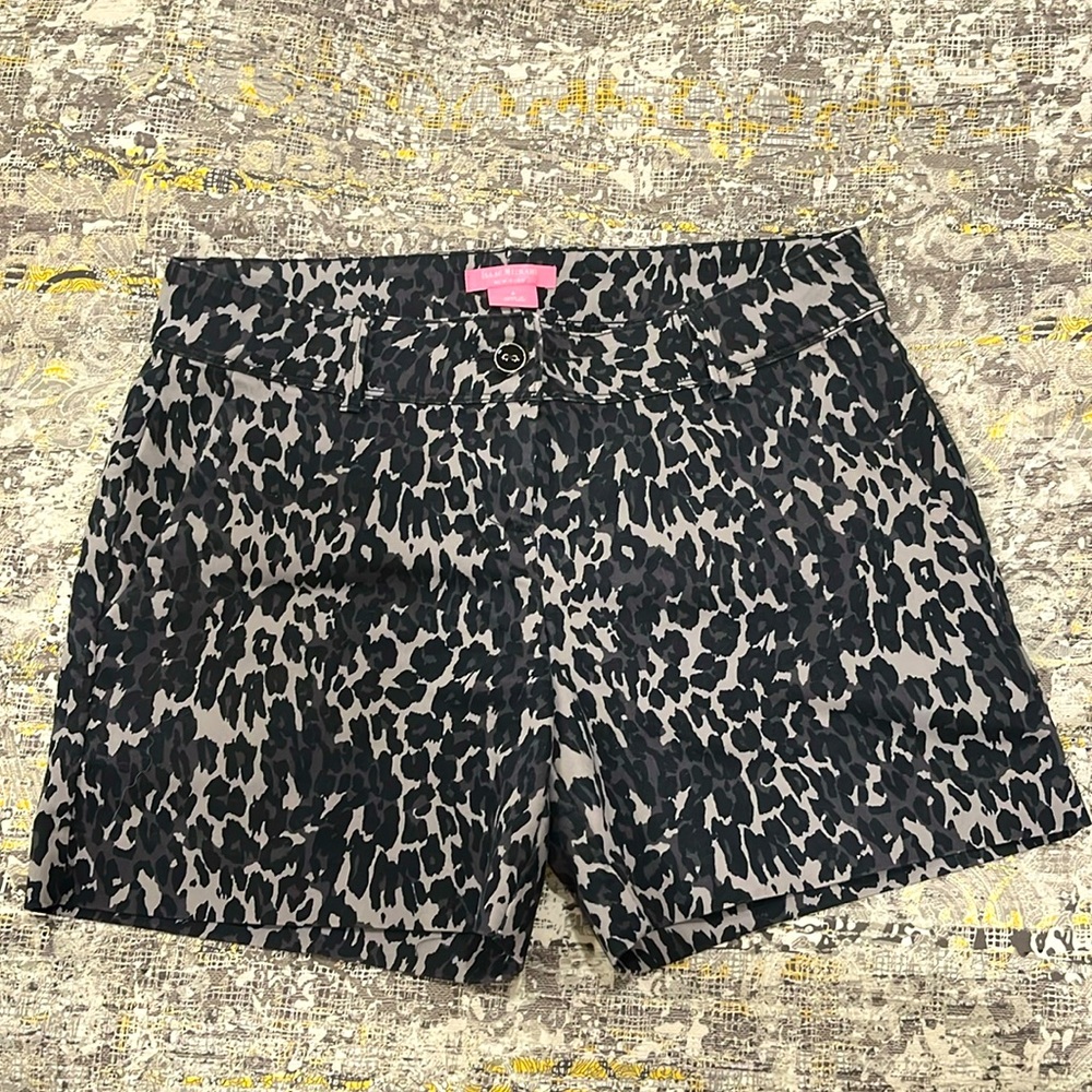 Black/Gray Leopard shorts